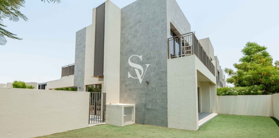 Maison de ville à EMAAR South, Dubai South (Dubai World Central), Dubai, 4 chambres, 311 m², № 124172