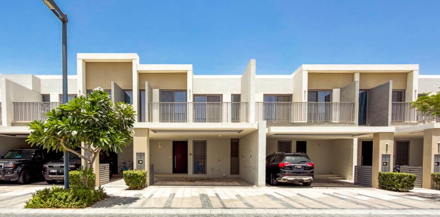 Townhouse in Tilal Al Ghaf, Dubai 3 bedrooms, 18.49 sq.m. № 145738