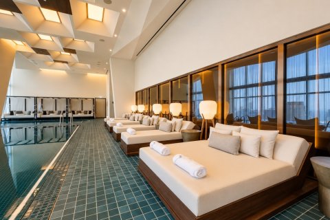Apartment in Jumeirah Islands, Dubai 2 bedrooms, 98 sq.m. № 143560 - photo 12