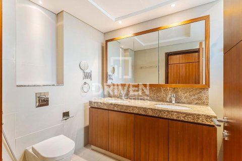 Apartment in Vida Residence, The Hills, Dubai 3 bedrooms, 165.55 sq.m. № 145630 - photo 15