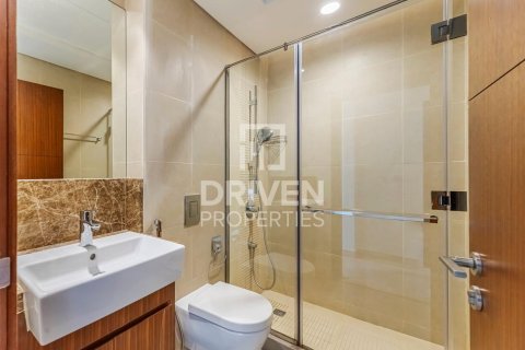 Apartment in Vida Residence, The Hills, Dubai 3 bedrooms, 165.55 sq.m. № 145630 - photo 18