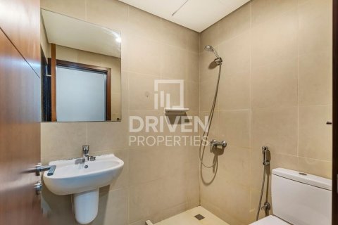 Apartment in Vida Residence, The Hills, Dubai 3 bedrooms, 165.55 sq.m. № 145630 - photo 17