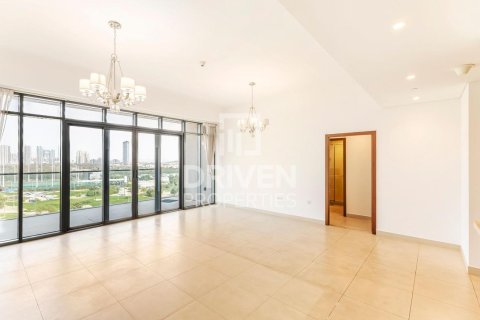 Apartment in Vida Residence, The Hills, Dubai 3 bedrooms, 165.55 sq.m. № 145630 - photo 3