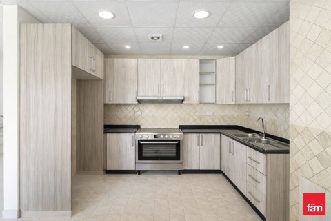 Townhouse in Dubai 5 bedrooms, 192.6 sq.m. № 143809 - photo 6
