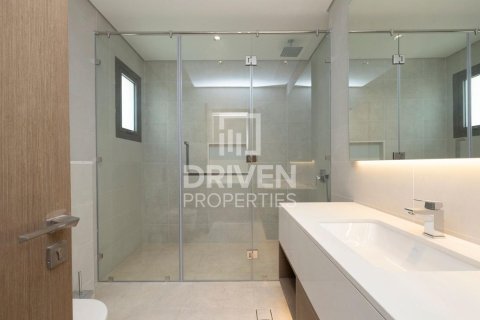 Снять в аренду виллу в District One, Мохаммед Бин Рашид Сити, Дубай: 6 спален, 1125.06м², № 145320 - фото 24