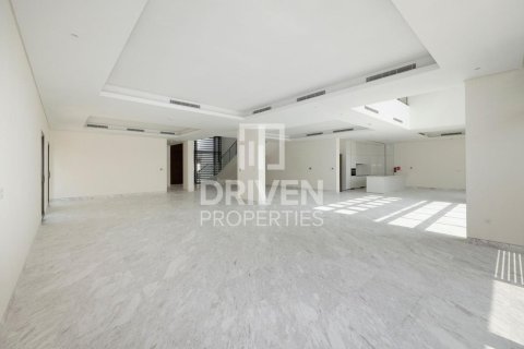 Снять в аренду виллу в District One, Мохаммед Бин Рашид Сити, Дубай: 6 спален, 1125.06м², № 145320 - фото 11
