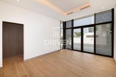 Снять в аренду виллу в District One, Мохаммед Бин Рашид Сити, Дубай: 6 спален, 1125.06м², № 145320 - фото 7