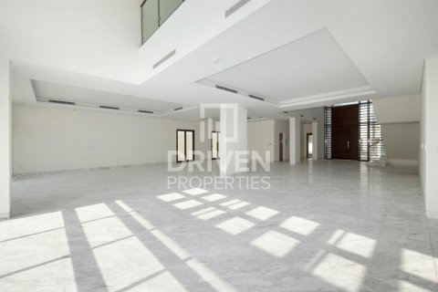 Снять в аренду виллу в District One, Мохаммед Бин Рашид Сити, Дубай: 6 спален, 1125.06м², № 145320 - фото 2