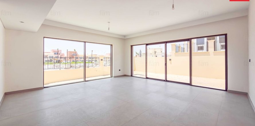 Maison de ville à Dubai, 5 chambres, 219.6 m², № 143975