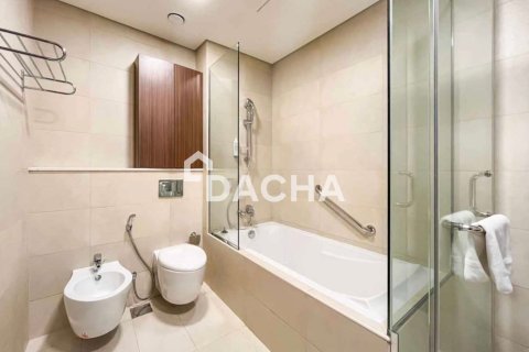 Apartment in Dubai Media City, Dubai 3 bedrooms, 206 sq.m. № 143521 - photo 16