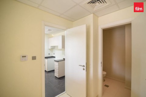 Townhouse in Dubai 3 bedrooms, 174.4 sq.m. № 144018 - photo 15