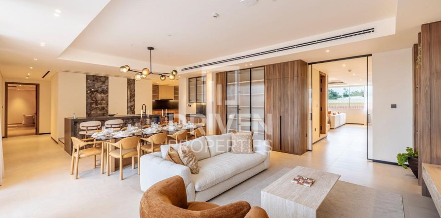 Пентхаус в Джумейре, Дубай, 3 спальни, 500м², № 145280