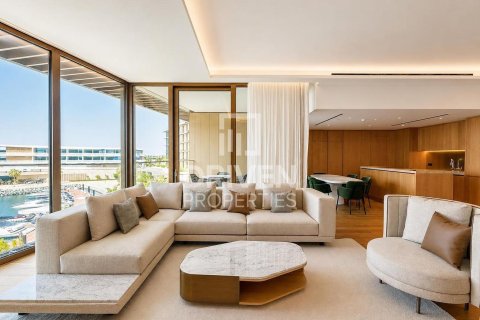 Apartment in Jumeirah Bay Island, Jumeirah, Dubai 3 bedrooms, 242.48 sq.m. № 145150