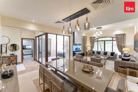 Adosado en Dubai, 4 dormitorios, 312 m², № 143403 - foto 14