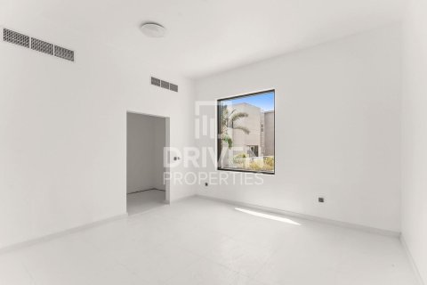 Villa en Al Furjan, Dubai, 4 dormitorios, 608.61 m², № 144936 - foto 11