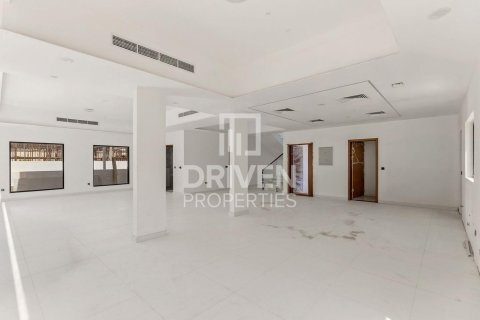 Villa en Al Furjan, Dubai, 4 dormitorios, 608.61 m², № 144936