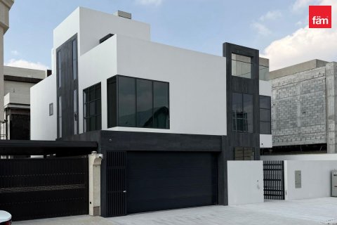 Villa in Dubai 5 bedrooms, 464.8 sq.m. № 143976 - photo 11