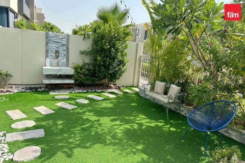 Villa in Dubai Hills Estate, Dubai 4 bedrooms, 302.4 sq.m. № 143317 - photo 12