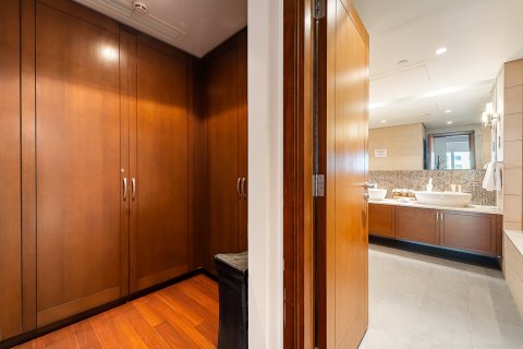 Apartment in Palm Jumeirah, Dubai 2 bedrooms, 165 sq.m. № 143547 - photo 8