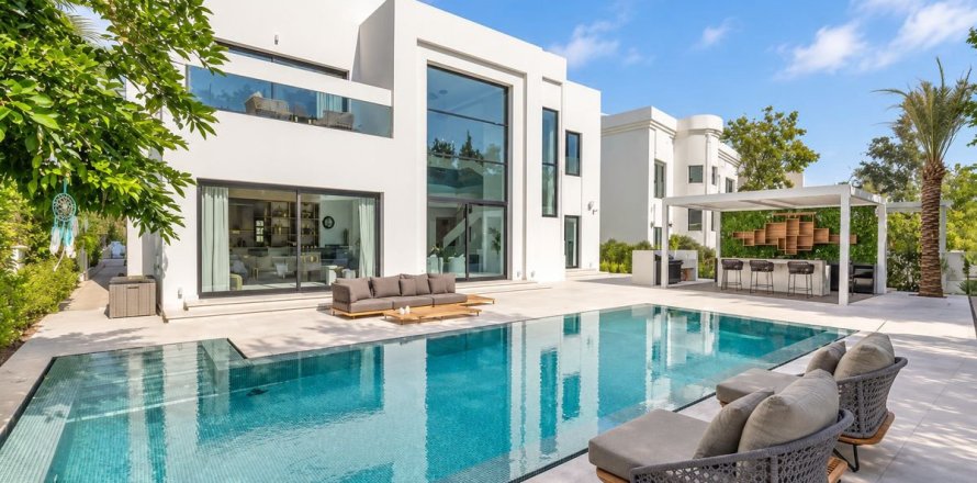 Villa in Jumeirah Islands, Dubai 4 bedrooms, 988.1 sq.m. № 143969