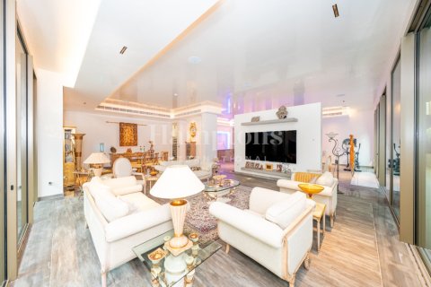 Villa in Maple at Dubai Hills Estate, Dubai Hills Estate, Dubai 7 bedrooms, 1063.92515600 sq.m. № 143796 - photo 14