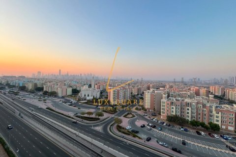 Apartment in Al Furjan, Dubai 2 bedrooms, 116 sq.m. № 143766 - photo 10