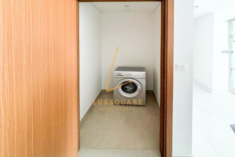 Apartment in Al Furjan, Dubai 2 bedrooms, 116 sq.m. № 143766 - photo 9