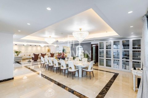Снять в аренду пентхаус в Princess Tower, Дубай Марина, Дубай: 5 спален, 571.07м², № 145252 - фото 2