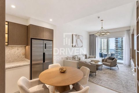 Appartement à EMAAR Beachfront, Dubai Harbour, Dubai, 2 chambres, 138.52 m², № 145034 - photo 2
