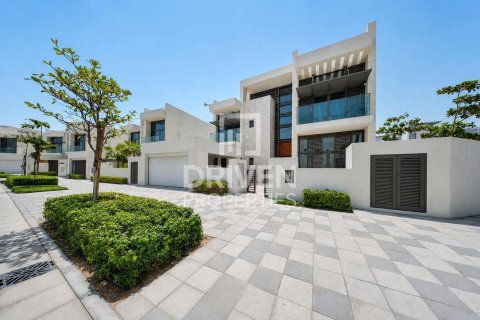 Villa in District One, Mohammed Bin Rashid City, Dubai 4 bedrooms, 697.98 sq.m. № 145558 - photo 26