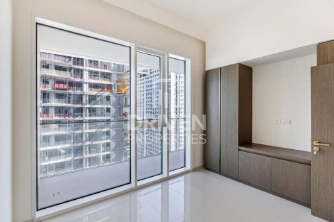 Apartment in EMAAR Beachfront, Dubai Harbour, Dubai 3 bedrooms, 180.23 sq.m. № 144203 - photo 3