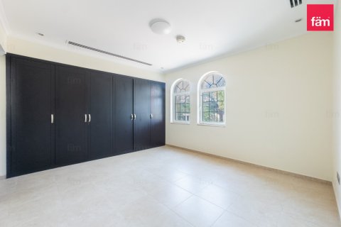 Villa in Dubai 3 bedrooms, 819.9 sq.m. № 144020 - photo 9