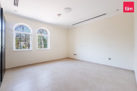 Villa in Dubai 3 bedrooms, 819.9 sq.m. № 144020 - photo 15