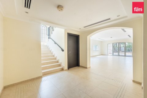 Villa in Dubai 3 bedrooms, 819.9 sq.m. № 144020 - photo 14