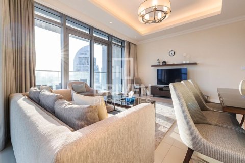 Apartamento en The Address Residence Fountain Views, Downtown Dubai (Downtown Burj Dubai), Dubai, 2 dormitorios, 134.9 m², № 144775 - foto 2