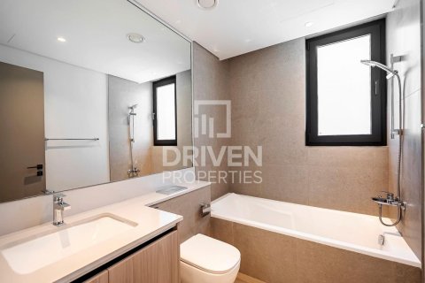 Снять в аренду таунхаус в Aura, Tilal Al Ghaf, Дубай: 3 спальни, 141.12м², № 145480 - фото 18
