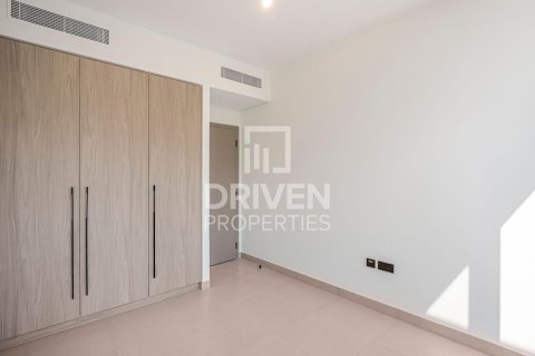 Снять в аренду таунхаус в Aura, Tilal Al Ghaf, Дубай: 3 спальни, 141.12м², № 145480 - фото 6