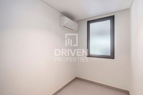 Снять в аренду таунхаус в Aura, Tilal Al Ghaf, Дубай: 3 спальни, 141.12м², № 145480 - фото 7