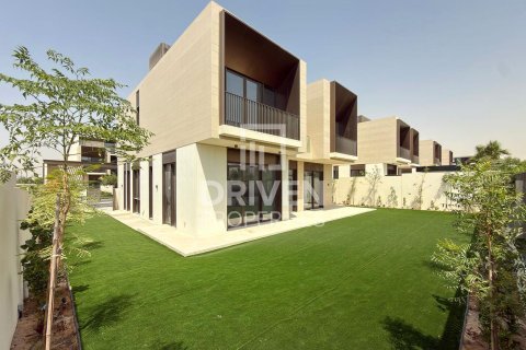 Villa à Dubai Hills Estate, Dubai, 5 chambres, 659.98 m², № 145334