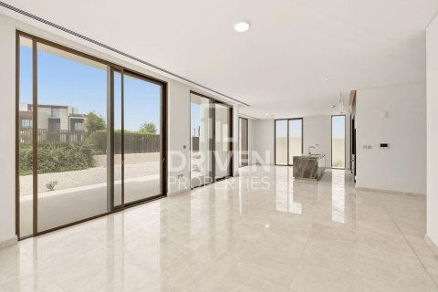 Villa à Dubai Hills Estate, Dubai, 5 chambres, 659.98 m², № 145334 - photo 3