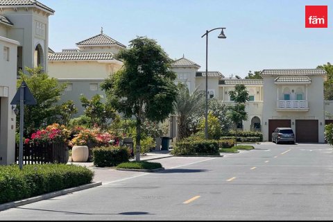 Apartment in Al Furjan, Dubai 2 bedrooms, 176.8 sq.m. № 145921 - photo 8