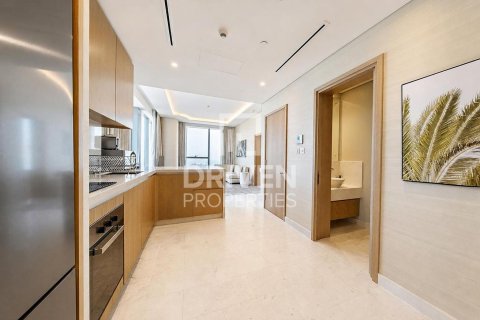Apartment in The Palm Tower, Palm Jumeirah, Dubai 1 bedroom, 103.03 sq.m. № 144939 - photo 8