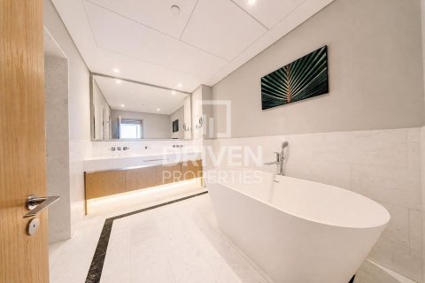 Apartment in The Palm Tower, Palm Jumeirah, Dubai 1 bedroom, 103.03 sq.m. № 144939 - photo 12