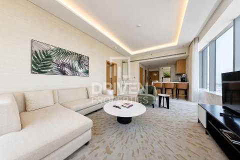 Apartment in The Palm Tower, Palm Jumeirah, Dubai 1 bedroom, 103.03 sq.m. № 144939 - photo 6
