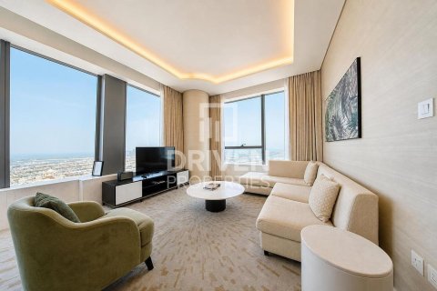 Apartment in The Palm Tower, Palm Jumeirah, Dubai 1 bedroom, 103.03 sq.m. № 144939 - photo 1