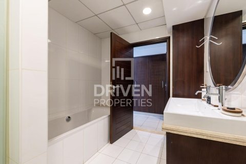 Снять в аренду квартиру в Boulevard Central Towers, Даунтаун Дубай (Даунтаун Бурдж Дубай), Дубай: 2 спальни, 118.82м², № 145449 - фото 14