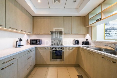 Снять в аренду квартиру в Boulevard Central Towers, Даунтаун Дубай (Даунтаун Бурдж Дубай), Дубай: 2 спальни, 118.82м², № 145449 - фото 11