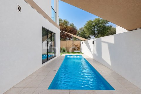 Adosado en DAMAC Hills (Akoya by DAMAC), Dubai, 4 dormitorios, 181 m², № 143494 - foto 2