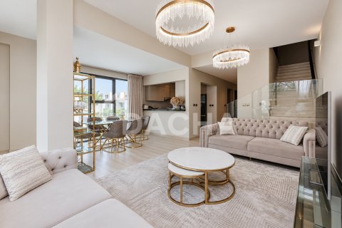 Adosado en DAMAC Hills (Akoya by DAMAC), Dubai, 4 dormitorios, 181 m², № 143494 - foto 8