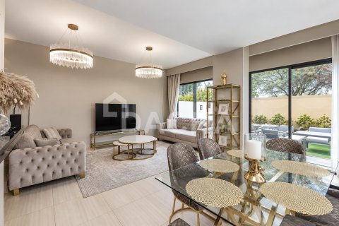 Adosado en DAMAC Hills (Akoya by DAMAC), Dubai, 4 dormitorios, 181 m², № 143494 - foto 6